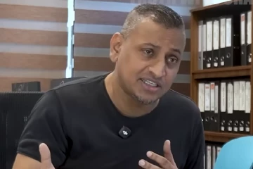 ගහන්න හැදුවේ පොසොන්වලට.. හැබැයි කල් මදි සෙට් වුණේ පාස්කු.. පාස්කු ප්‍රහාරය ගැන රට කළඹන ආන්දෝලනාත්මක තොරතුරු රැසක් ප්‍රසිද්ධ මාධ්‍යකදී සැකකරුවෙකු වමාරයි