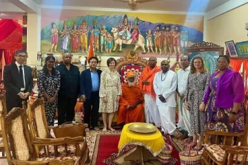 நல்லை ஆதீன குரு முதல்வரை சந்தித்த 3 நாடுகளின் தூதுவர்கள்(படங்கள்)