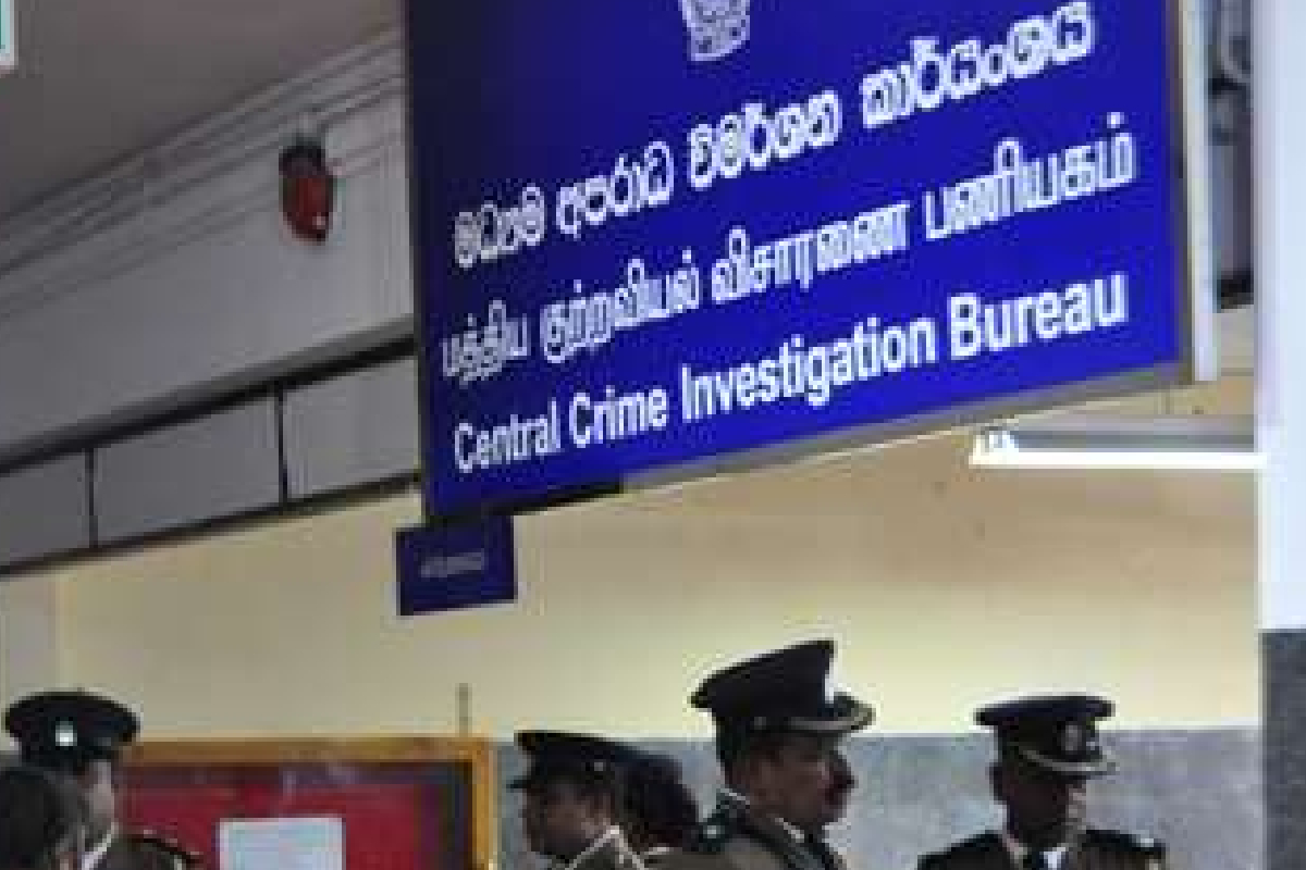 கொழும்பு துறைமுகத்தில் சிக்கிய போதைப்பொருள் : பொலிஸாருக்கு எதிராக CID விசாரணை | Igp Orders Criminal Into Colombo Port Drug Seizure கொழும்பு துறைமுகத்தில் சிக்கிய போதைப்பொருள் : பொலிஸாருக்கு எதிராக CID விசாரணை | Igp Orders Criminal Into Colombo Port Drug Seizure