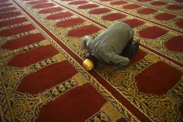 இலங்கையில் பள்ளிவாசலொன்றுக்கு வெடிகுண்டு மிரட்டல்! பலப்படுத்தப்படும் பாதுகாப்பு