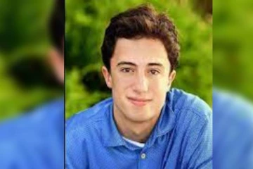 ஒரே மடக்கில் ஒரு பாட்டில் வோட்கவை குடித்த இளைஞர்: விபரீதத்தில் முடிந்த சவால்