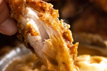 கேஎஃப்சியில் சிக்கன் ஆர்டர் செய்த பெண்ணுக்கு காத்திருந்த பேரதிர்ச்சி... பார்சலில் வந்த தலை!