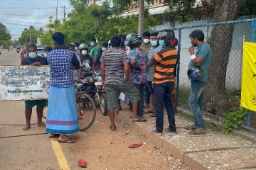 சினிமா பாணியில் மன்னாரில் நடந்த பயங்கரம்: மயிரிழையில் உயிர் தப்பிய ஐவர்