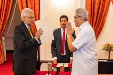 நிதி அமைச்சராக பதவிப் பிரமாணம் செய்துகொண்ட முக்கியஸ்தர்!
