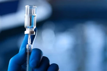 மஞ்சள் காய்ச்சல் மற்றும் மூளைக்காய்ச்சலுக்கு தடுப்பூசிகள் இல்லை