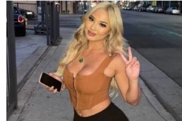 அழகை மெருகூட்ட அறுவை சிகிச்சை செய்த அழகிக்கு நேர்ந்த பரிதாபம்.... கையில் தலகாணியோட சுத்தும் அவலம்!