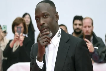 பிணமாக  கிடந்த பிரபல நடிகர்; கடும் அதிர்ச்சியில் ரசிகர்கள்!