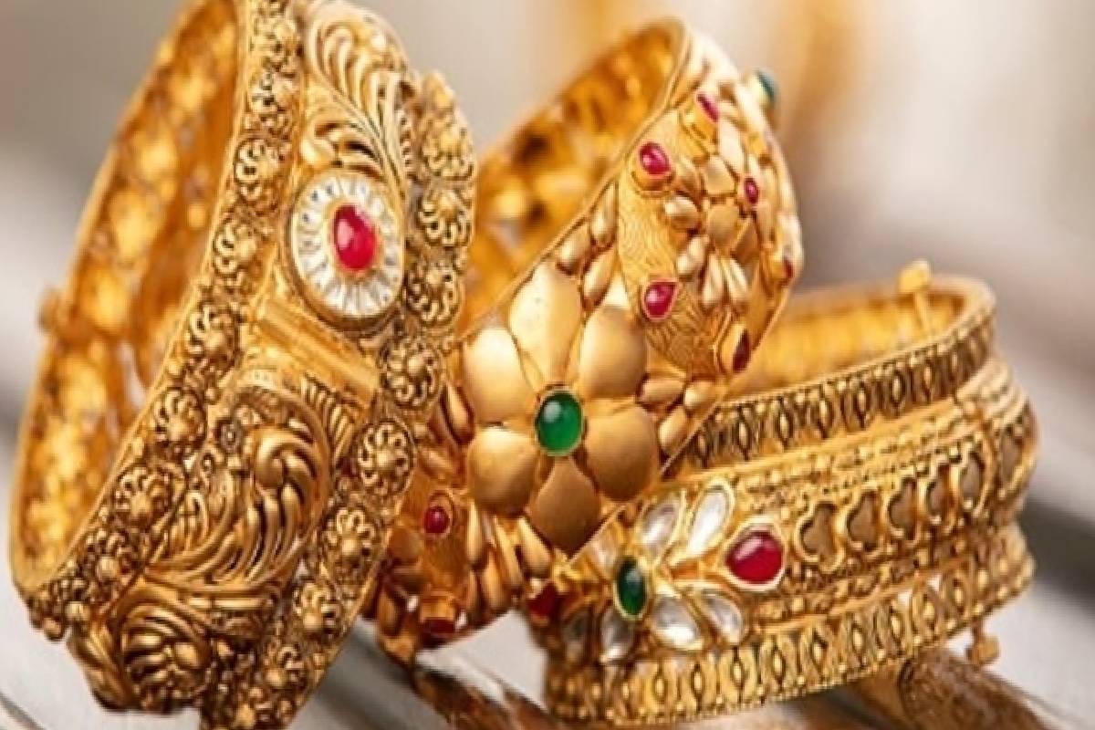 தங்கம் வாங்க காத்திருப்போருக்கு குட் நியூஸ்! வெள்ளி விலையிலும் திடீர் மாற்றமா? | October 29Th 2026 Gold And Silver Price In Chennai