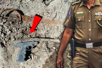 ஏறாவூரில் காணியொன்றில் இருந்து மீட்கப்பட்ட ஆயுதங்கள்