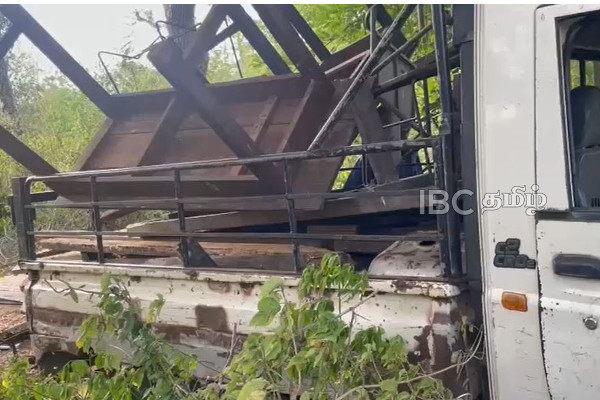 வலி.வடக்கு இராணுவ உயர்பாதுகாப்பு வலயத்தினுள் தொடரும் திருட்டுக்கள் | Thefts Valikamam North Army High Security Zone