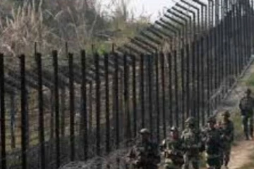 எல்லையில் இந்தியா ராணுவம் அத்துமீறுவதாக பாகிஸ்தான் குற்றச்சாட்டு