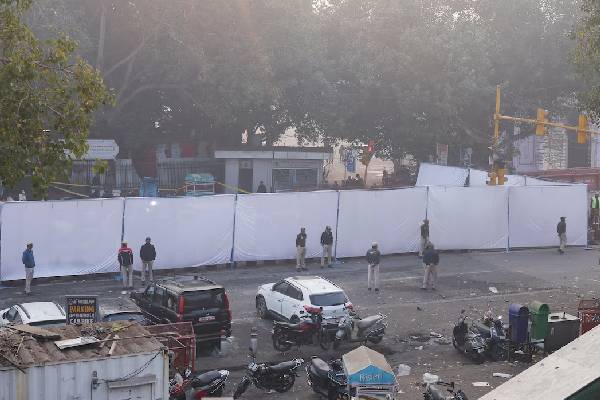 டெல்லி குண்டுவெடிப்பு... குடிமக்களை எச்சரித்த அமெரிக்காவும் பிரித்தானியாவும் | Delhi Blast Uk Us Issue Advisories