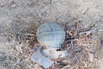 மட்டக்களப்பு சந்தியாற்றில் கைக்குண்டு மீட்பு