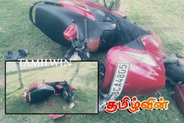 மின்கம்பத்துடன் மோதிய மோட்டார் சைக்கிள் : இருவர் வைத்தியசாலையில்..