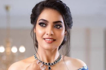 சீரியல் நடிகை பவித்ராவின் காதலர் இவரா?- வீடியோவுடன் நடிகையே வெளியிட்ட தகவல்