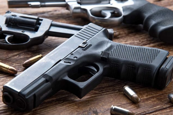 வீடு புகுந்து ஒருவர் சுட்டுக்கொலை! | One Shot Dead After Breaking Into The House