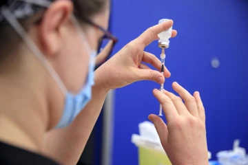 கொரோனாவுக்கு எதிராக வாழ்நாள் பாதுகாப்பு: இந்த இரண்டு தடுப்பூசிகளுக்கு எகிறும் மதிப்பு