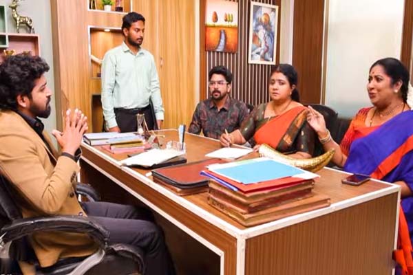 Siragadikka Aasai: விஜயாவை ஏமாற்றி வீட்டை அபகரிக்கும் சிந்தாமணி... சிக்கலில் அண்ணாமலை | Siragadikka Aasai Vijaya Pledge House Sindhamani