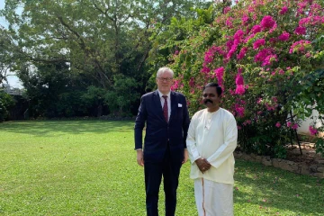 பிரித்தானிய உயர்ஸ்தானிகரை சந்தித்த சிறீதரன்...!