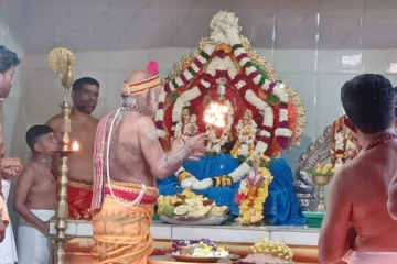 வரலாற்று புகழ்பெற்ற உகந்தை முருகன் ஆலய தீர்த்தோற்சவம் (PHOTOS)