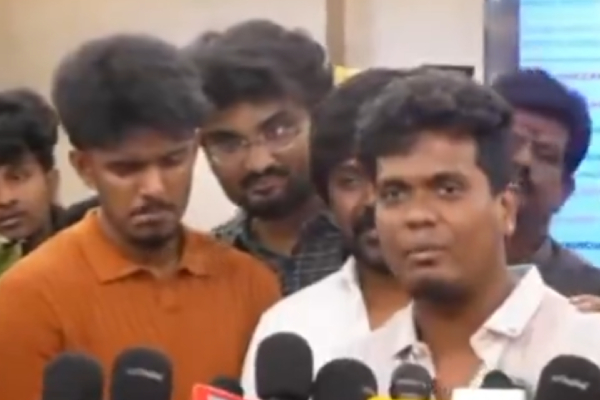 படத்திற்கு ஷோ இல்ல, பேனர் கிழிக்கிறாங்க.. வேதனையுடன் பேசிய காந்தி கண்ணாடி படத்தின் இயக்குநர் | Gandhi Kannadi Director Shocking Statement