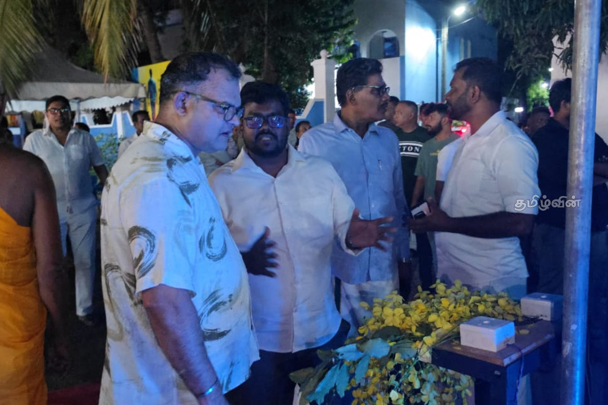 நாடளாவிய ரீதியில் கொண்டாட்டப்படும் வெசாக் பண்டிகை - திரளும் பொதுமக்கள் | Vesak Festival Celebrated Islandwide நாடளாவிய ரீதியில் கொண்டாட்டப்படும் வெசாக் பண்டிகை - திரளும் பொதுமக்கள் | Vesak Festival Celebrated Islandwide