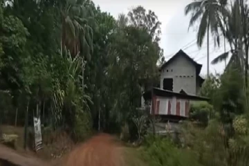 கொடதெனியாவ பகுதியில் ஒட்டுமொத்த ஊரையும் பீதியில் ஆழ்த்தியுள்ள அல்கய்தா வீடு