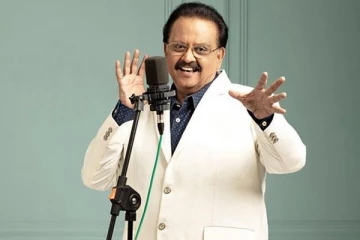 பாடகர் SPB நினைவிடத்தில் எழுதியிருக்கும் அந்த வார்த்தைகள் - கண்கலங்க வைத்த தருணம்