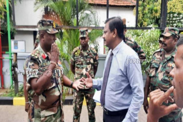 யாழில் எரிபொருளுக்காக நீண்ட வரிசையில் காத்திருப்பவர்களுக்கு புதிய தீர்வு! | New Solution Waiting Long Queues For Fuel Jaffna