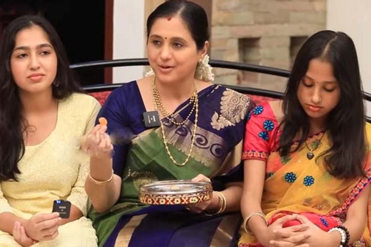 நடிகையாகும் தேவயானியின் மகள் பிரியங்கா.. வெளியிட்ட போட்டோஷுட்டைப் பாருங்க | Devayani Daughter Priyanka Photos Viral