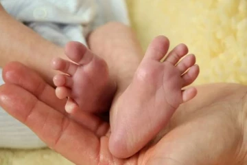 குடும்பத்தின் வறுமையை போக்க தாய் ஒருவர் எடுத்த அதிர்ச்சி முடிவு!