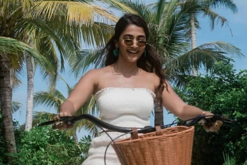 பூஜா ஹெக்டே மாலத்தீவில் கூலாக சுற்றும் ஸ்டில்கள்