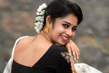 திருமண கோலத்தில் பிக் பாஸ் ஜனனி.. வாய்யடைத்துப்போன ரசிகர்கள், நீங்களே பாருங்க