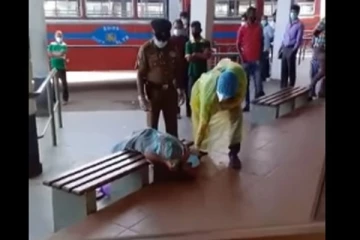 பஸ் நிலையத்தில் திடீரென உயிரிழந்த நபரால் பரபரப்பு!