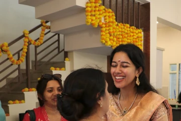 மிர்னாலினி ரவி பெங்களூரில் கட்டியுள்ள பிரம்மாண்ட புது வீடு! எப்படி இருக்கு பாருங்க