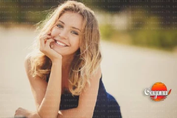 සිනහව පිරුණු ආදරණීය කෙනෙක් වෙමු