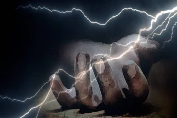 மின்னல் தாக்கி 17 பேர் பரிதாப பலி - கனமழையால் ஏற்பட்ட சோகம்