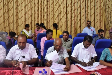 மன்னார் நகரசபை பிரிவில் பண்டிகைக் காலத்தை முன்னிட்டு தற்காலிக வியாபார நிலையங்கள் அமைக்க இடம் ஒதுக்கீடு