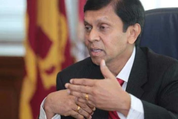 හිටපු මහ බැංකු අධිපතිවරයාට පනවා තිබූ තහනමකට එකවරම සිදු වුන දේ..