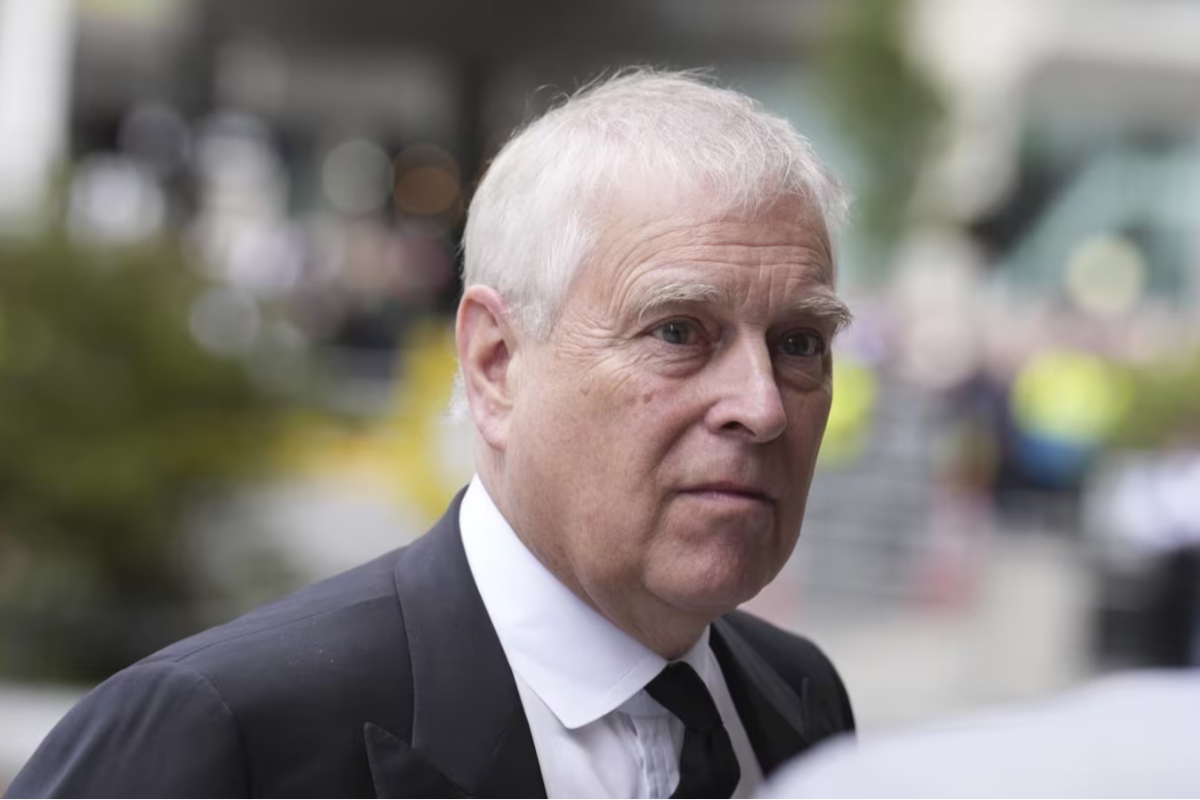 இளவரசர் ஆண்ட்ரூவின் பெயர் சூட்டப்பட்ட தீவுகளின் பெயரை மாற்ற கனடா அதிரடி நடவடிக்கை | Right Thing To Do Ontario Town Begins Renaming