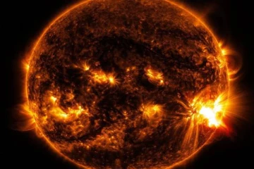 சூரியனில் தோன்றும் கரும்புள்ளிகள் - இண்டர்நெட் பிரச்சினை உருவாகுமா?