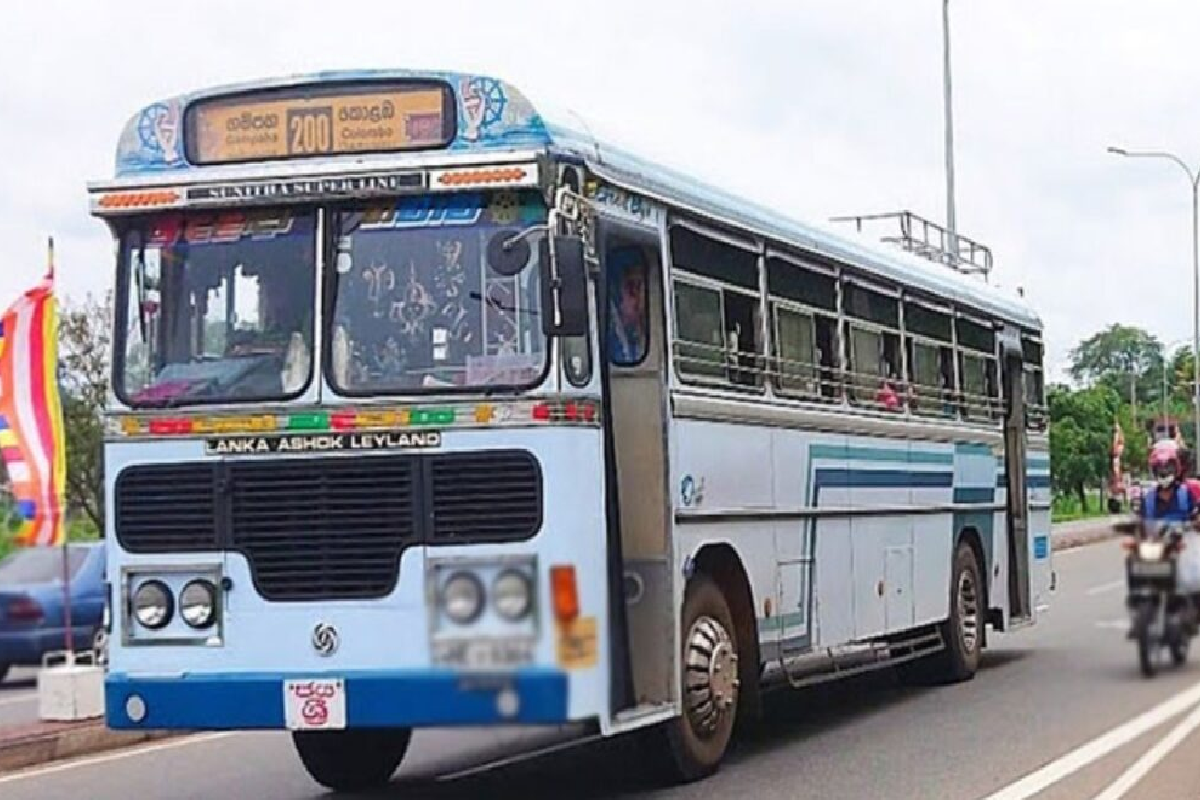 தனியார் பஸ் சேவைகள் 50% ஆகக் குறைக்கப்படும் ; விடுக்கப்படும் எச்சரிக்கை | Private Bus Services To Be Reduced By 50