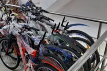 පාපැදි මිලට එකවරම සිදුවූ දේ මෙන්න..(PHOTOS)