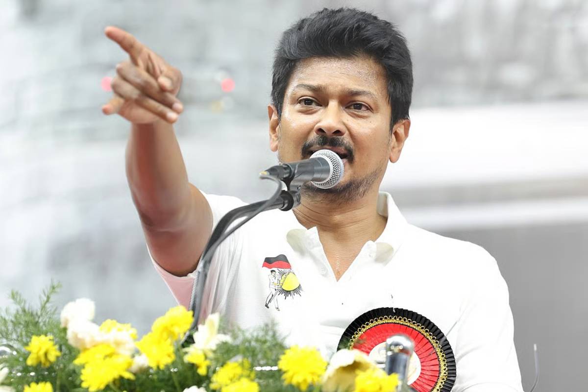 உதயநிதி ஸ்டாலின் கைது - தஞ்சாவூர் கொண்டு செல்லும் போலீஸ் | Dmk Udhayanidhi Stalin Arrested In Chennai உதயநிதி ஸ்டாலின் கைது - தஞ்சாவூர் கொண்டு செல்லும் போலீஸ் | Dmk Udhayanidhi Stalin Arrested In Chennai