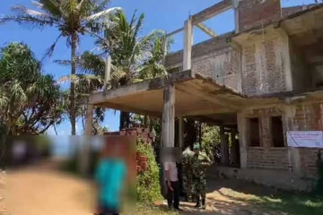රත්ගම විදුරගේ කෝටි 15ක දේපොළ අල්ලයි- අම්මාගේ නමින් ගත් තෙමහල් මන්දිරත් ඉවරයි