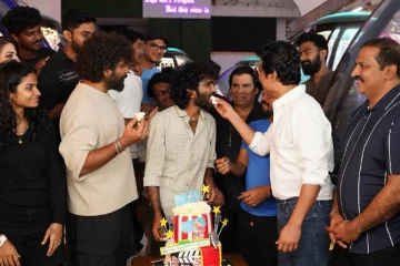 டிராகன் படத்தின் மாபெரும் வெற்றி.. LIK படப்பிடிப்பில் கொண்டாட்டம்