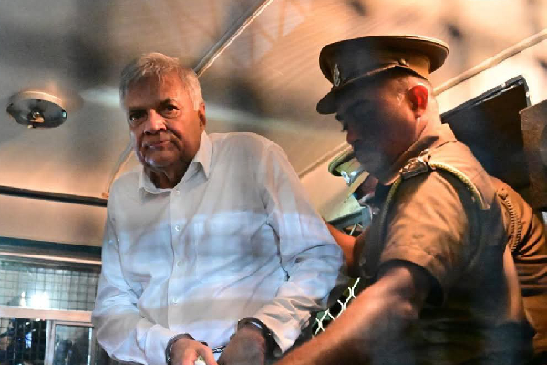 ரணிலை நீதிமன்றத்தில் முன்னிலைப்படுத்துவதில் சிக்கல் | Ranil To Court Produce In Trouble