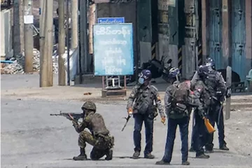 20 பேர் சுட்டுக்கொலை - மியான்மர் இராணுவம் வெறிச் செயல்