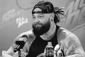 பிரபல WWE வீரர் ப்ரே வியாட் மரணம்