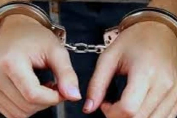 பிரியாணி கடை வியாபாரியை தாக்கிவிட்டு பணத்தை பறித்து சென்ற 3 பேர் கைது